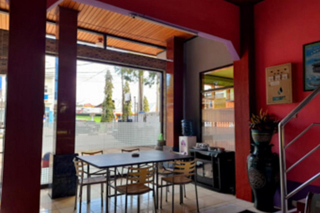 Hotel Rosichan Bau Bau Baubau Bagian luar foto
