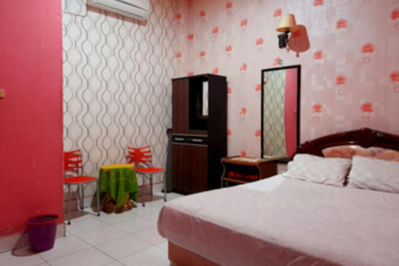 Hotel Rosichan Bau Bau Baubau Bagian luar foto