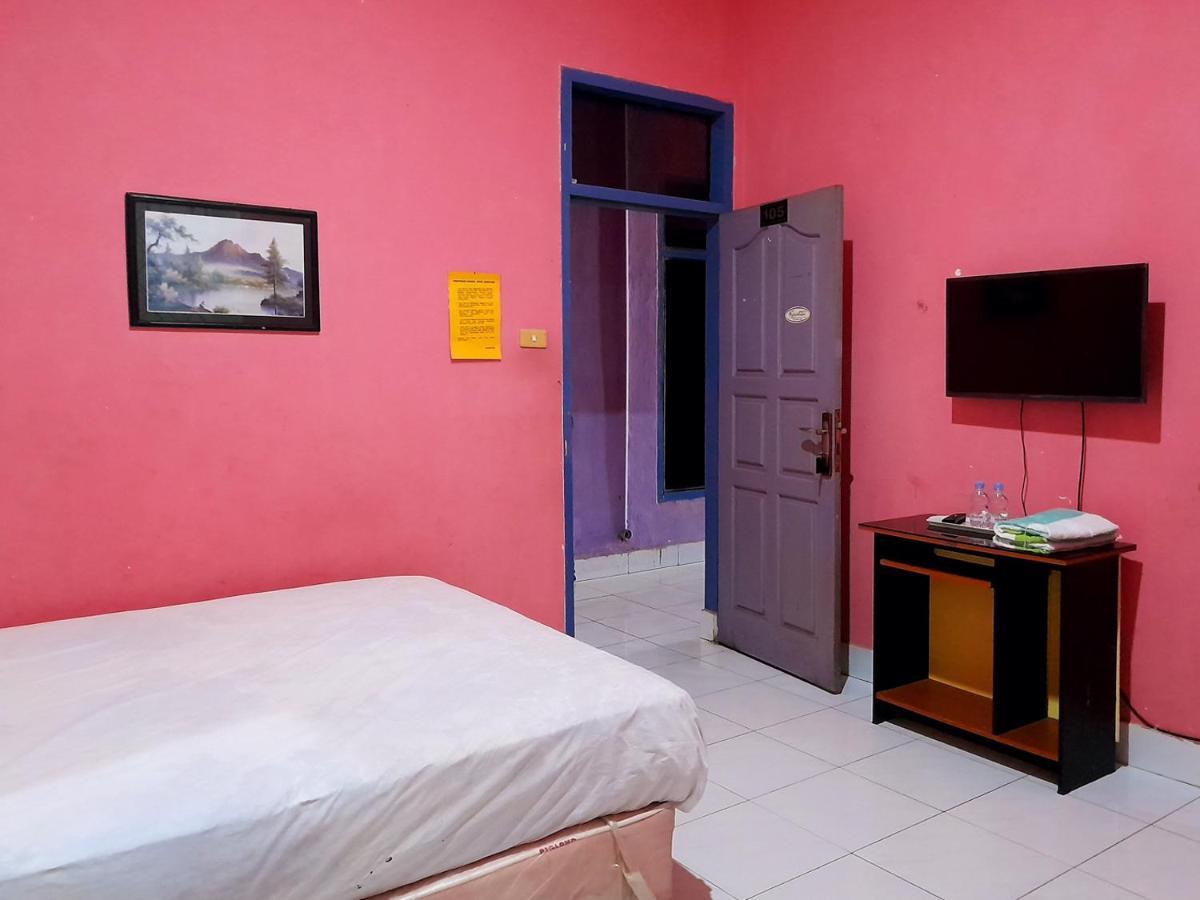 Hotel Rosichan Bau Bau Baubau Bagian luar foto