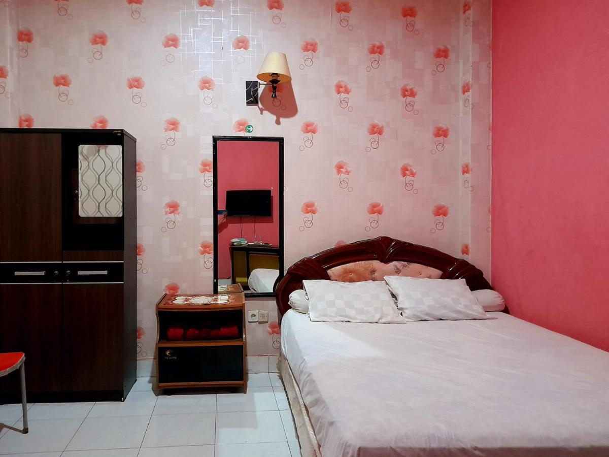 Hotel Rosichan Bau Bau Baubau Bagian luar foto